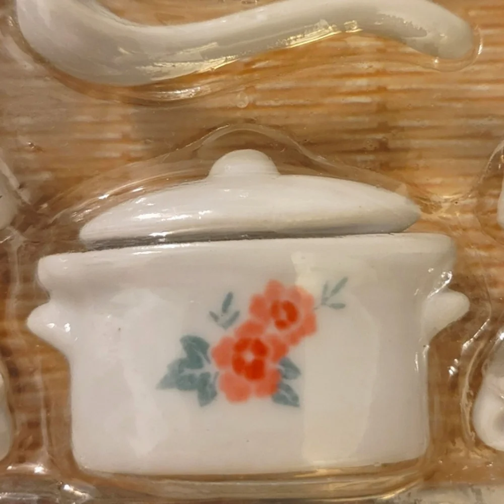NEW in pkg Vintage Miniature 15-piece Porcelain Tea & Tureen Set